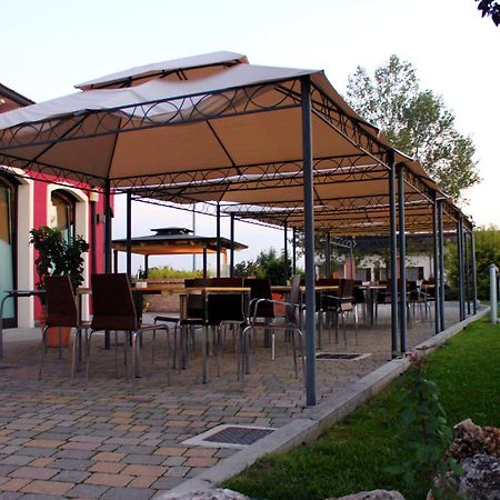 קאזלמג'ורה Albergo Delle Industrie מראה חיצוני תמונה
