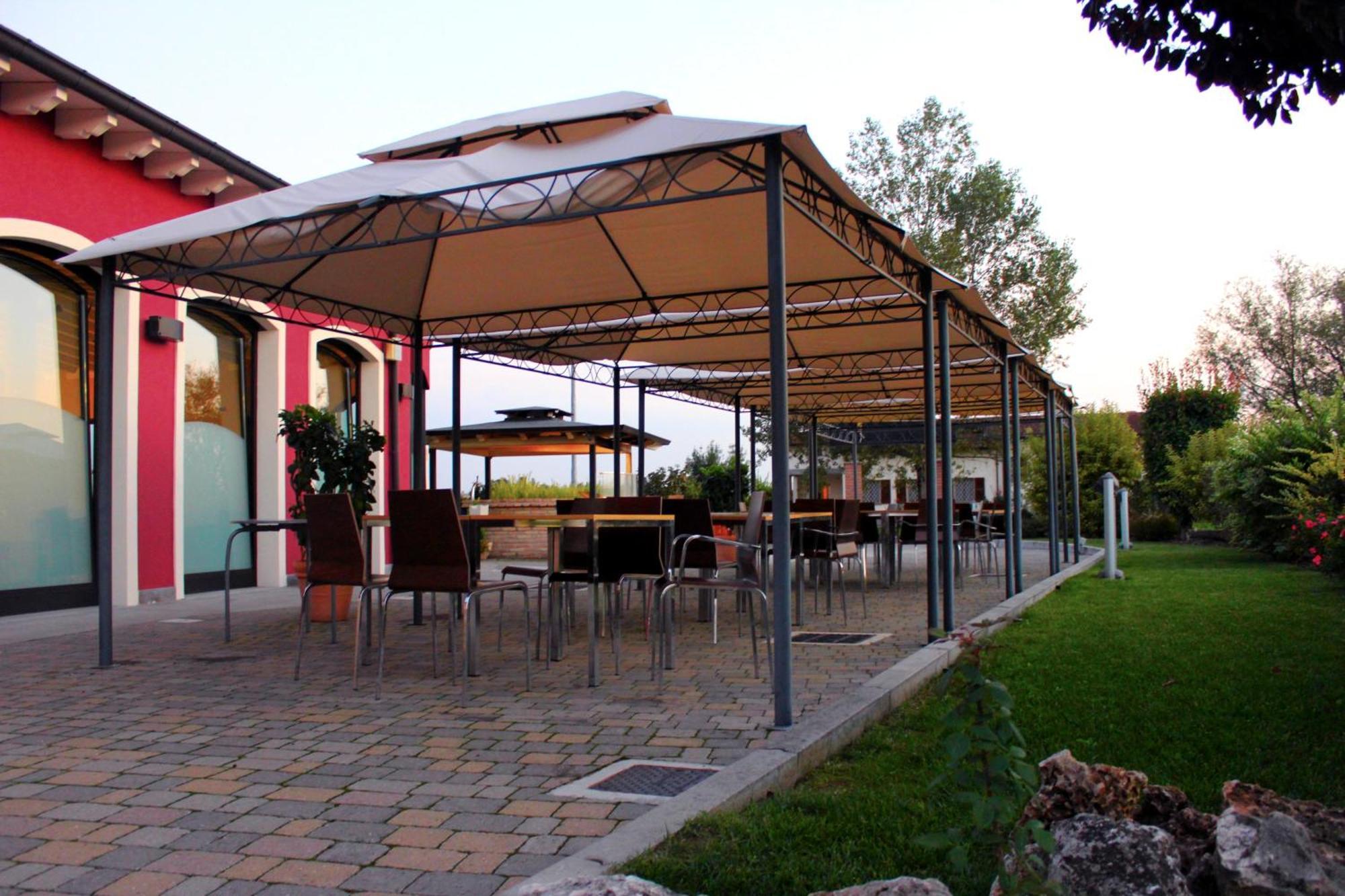 קאזלמג'ורה Albergo Delle Industrie מראה חיצוני תמונה