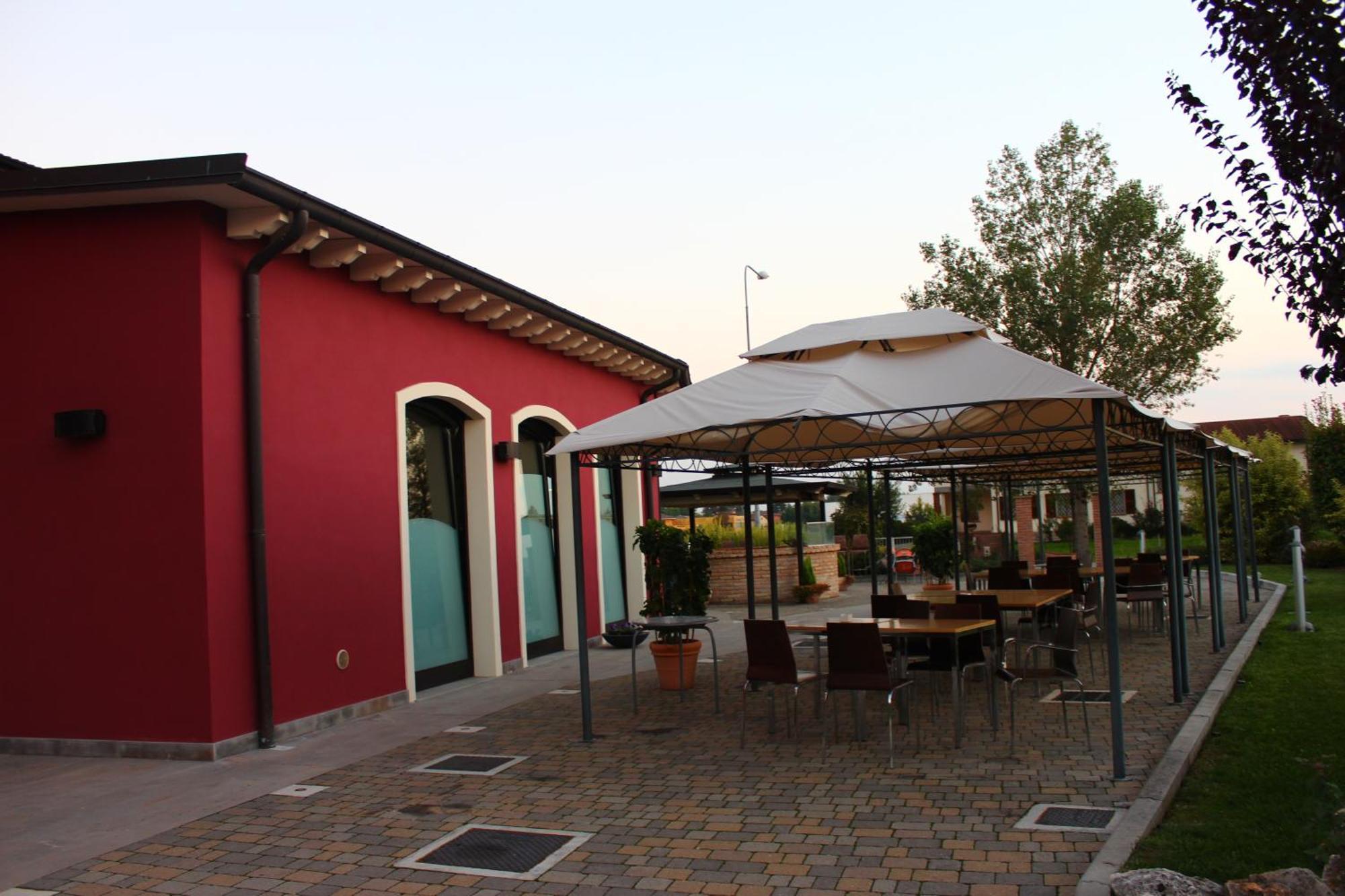קאזלמג'ורה Albergo Delle Industrie מראה חיצוני תמונה